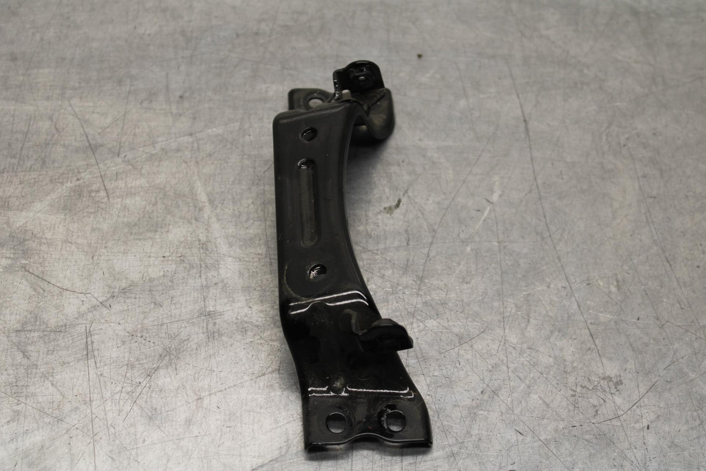 20 KAWASAKI Z400 ER400 ABS GAS TANK FUEL CELL RESERVOIR BRACKET MOUNT BB586