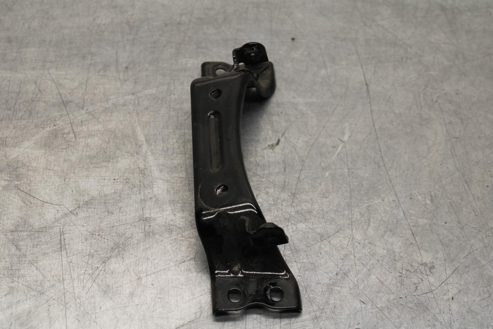 20 KAWASAKI Z400 ER400 ABS GAS TANK FUEL CELL RESERVOIR BRACKET MOUNT BB586