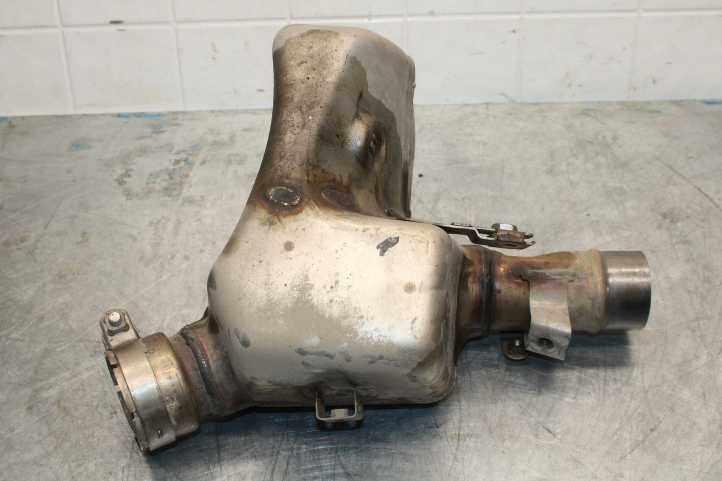 19-20 KAWASAKI NINJA ZX6R ZX636 EXHAUST MIDPIPE MID MIDDLE PIPE BB419