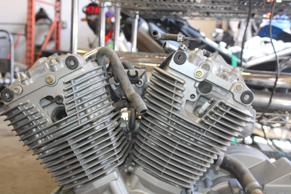 03-08 HONDA VTX1300C ENGINE MOTOR BB868