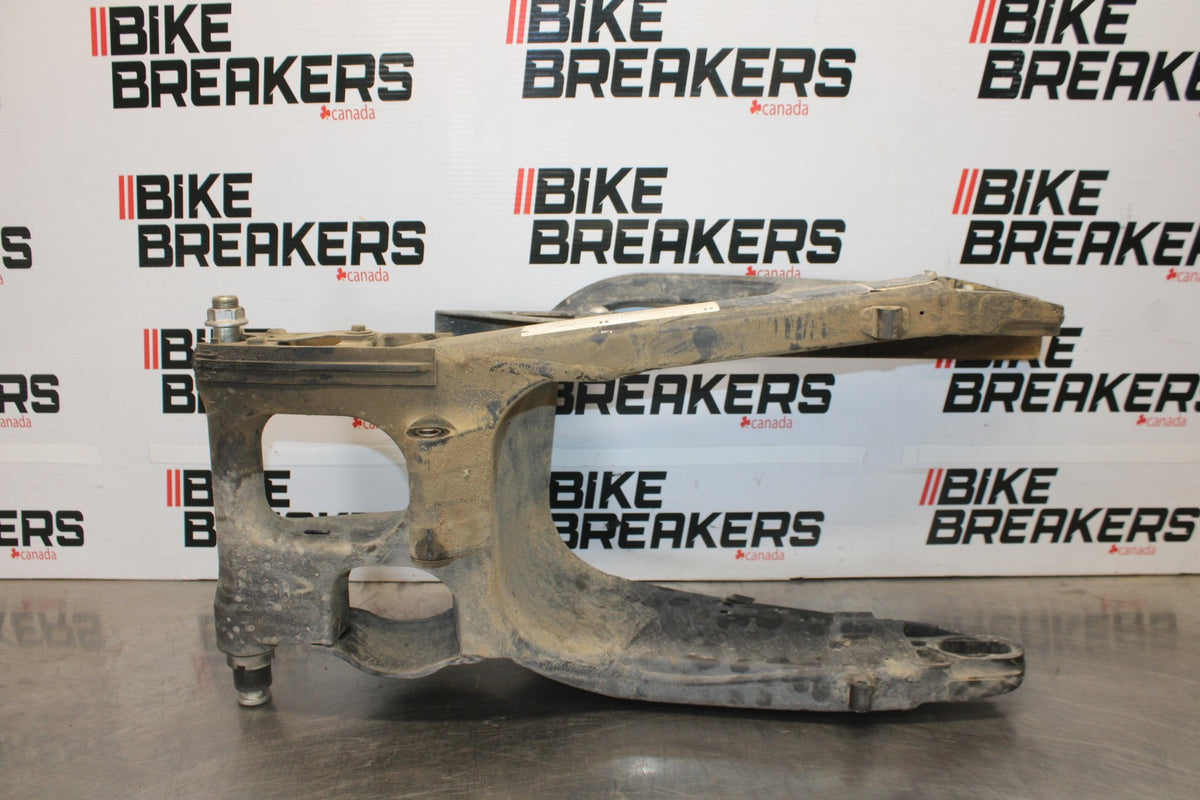 08 KAWASAKI ZX6R REAR SWINGARM BACK SUSPENSION SWING ARM BB896
