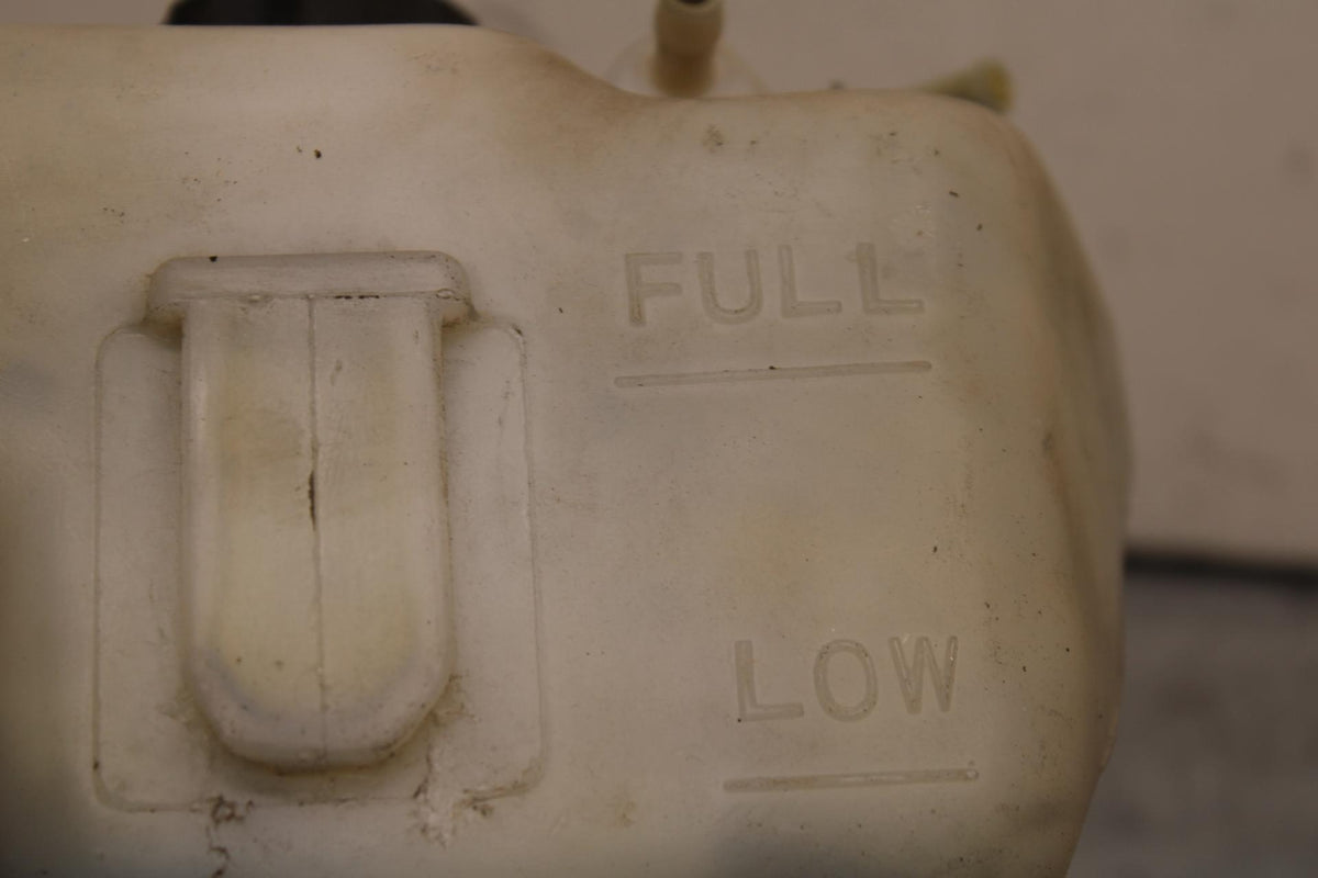 1998 Yamaha Vmax 1200 VMX1200 COOLANT WATER TANK RESERVOIR BOTTLE BB620