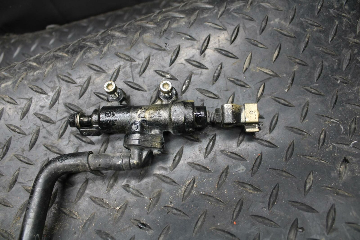 16-18 HONDA CBR500R REAR BACK BRAKE MASTER CYLINDER W RESERVOIR BB231