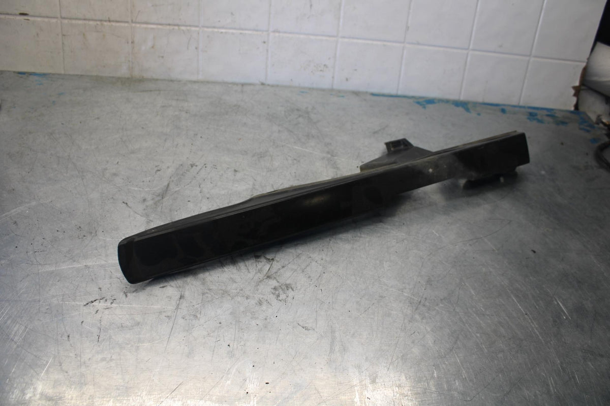 06-07 SUZUKI GSXR750 REAR BACK DRIVE CHAIN GUARD COVER SHIELD BB424