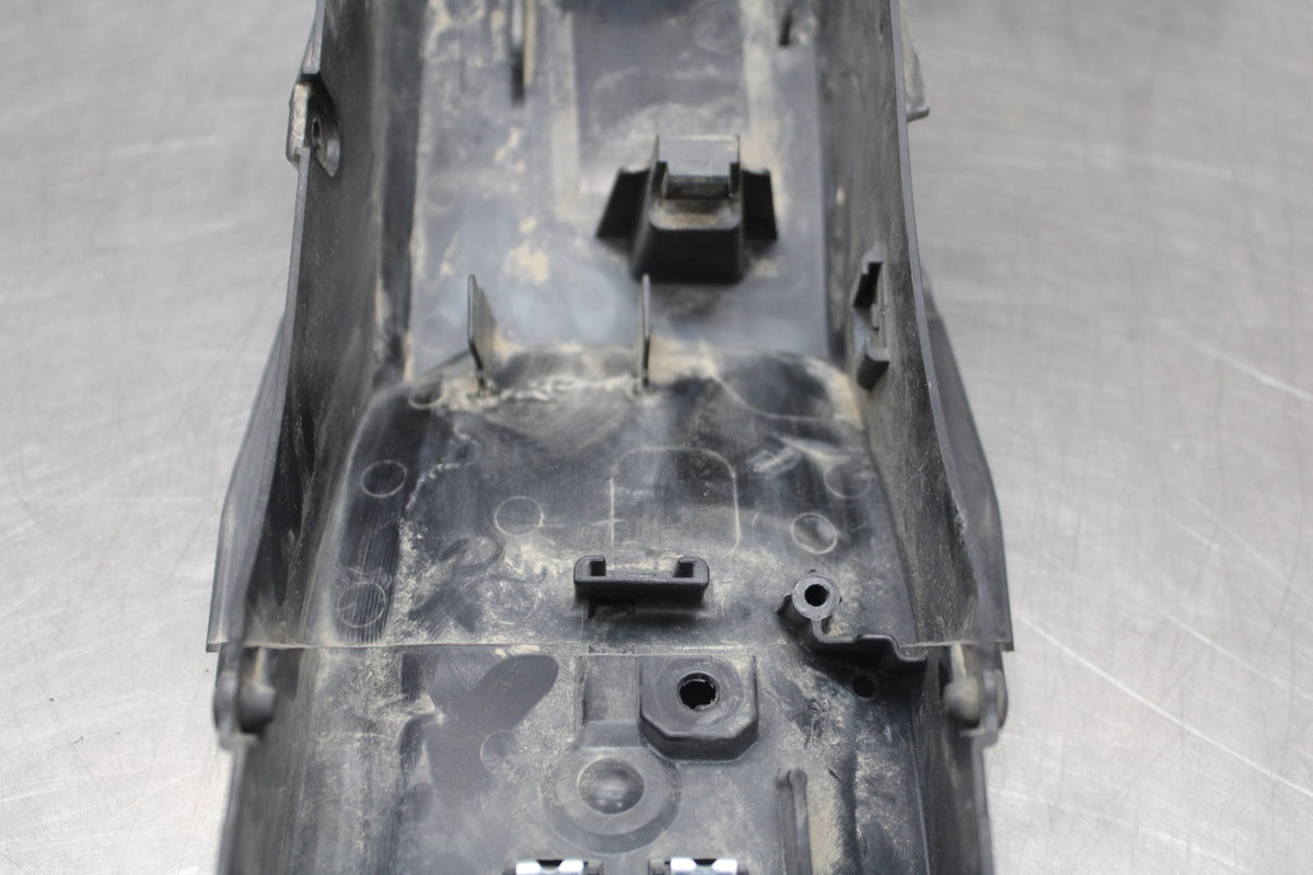 22-25 YAMAHA YZF R7 REAR BACK TAIL UNDERTAIL BATTERY TRAY PLASTIC BB850