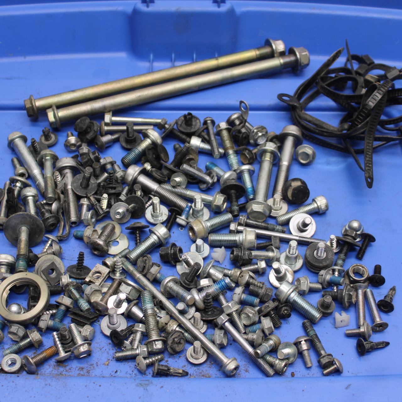 09-16 SUZUKI GSXR1000 MISCELLANEOUS MOUNTING BOLTS HARDWARE SCREWS BB642