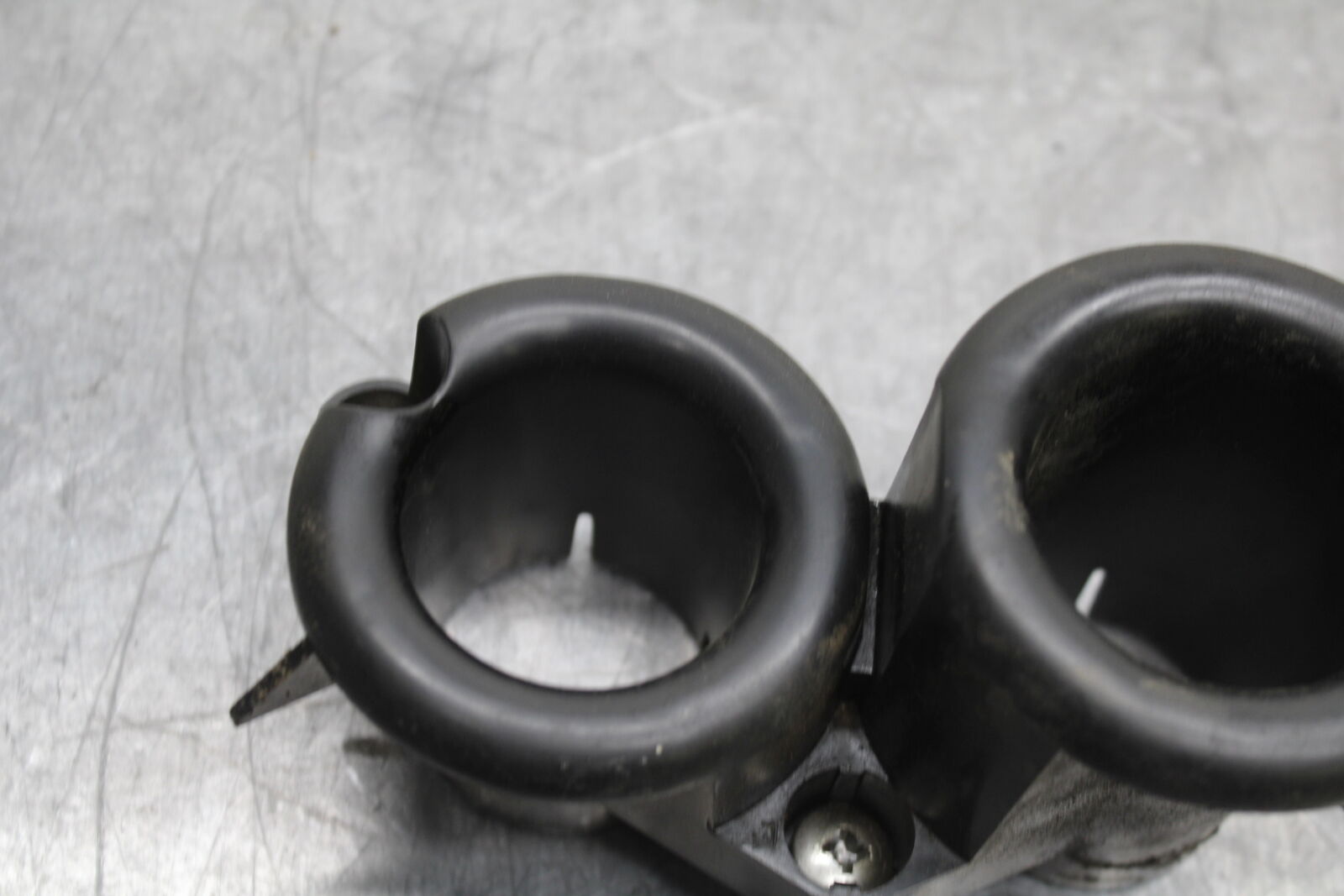 05-06 HONDA CBR600RR AIRBOX INTAKE VELOCITY STACKS BB739