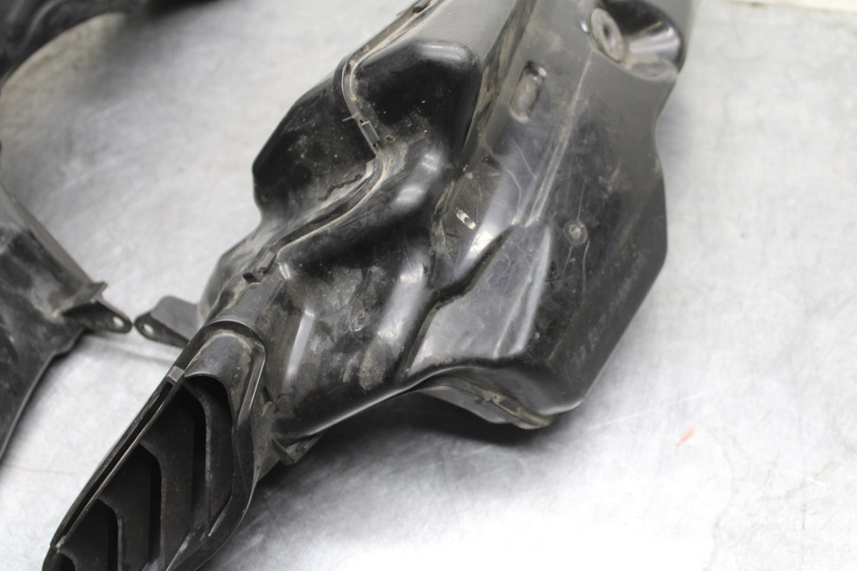 08-10 SUZUKI GSXR 600 RIGHT LEFT AIR INTAKE DUCTS BB132