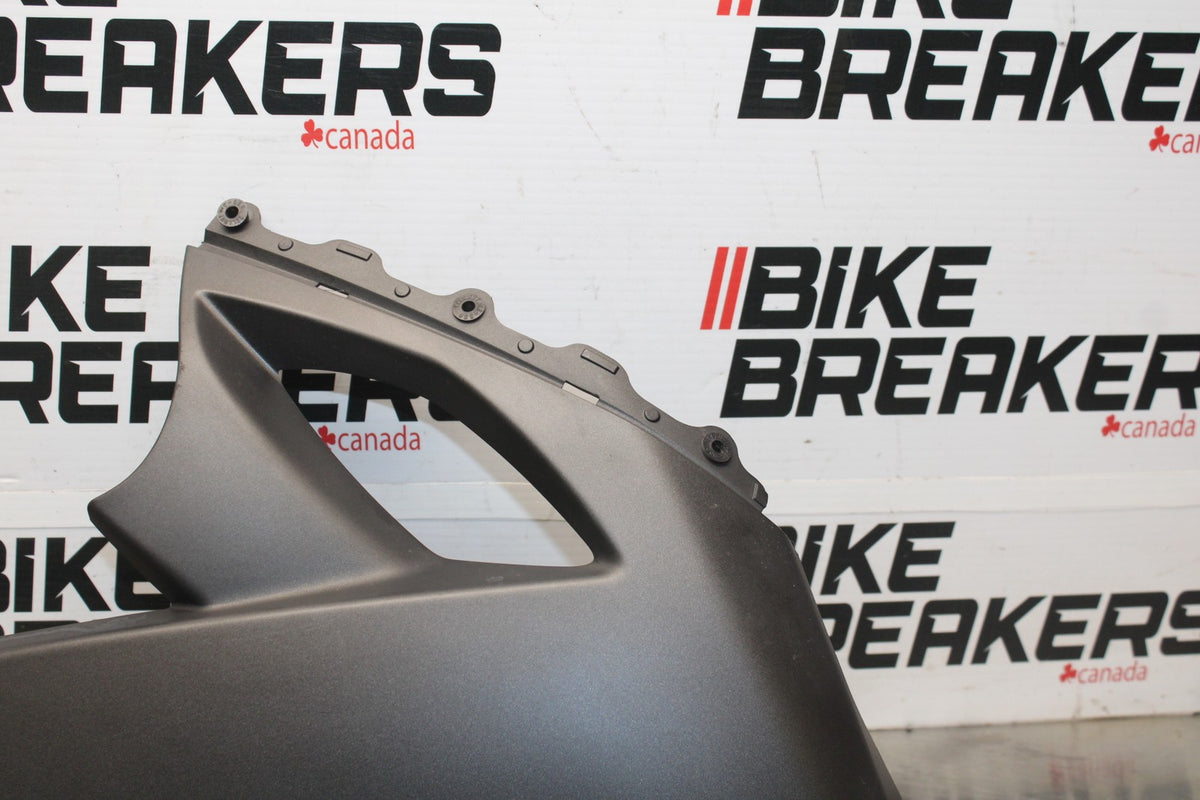 08 KAWASAKI NINJA ZX10R RIGHT LOWER BOTTOM BELLY SIDE FAIRING COWL  BB902