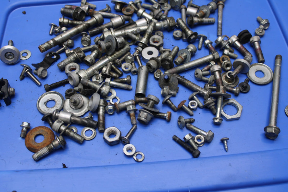 13-16 KTM 390 DUKE MOUNTING BOLTS HARDWARE MOTOR SCREWS BB815