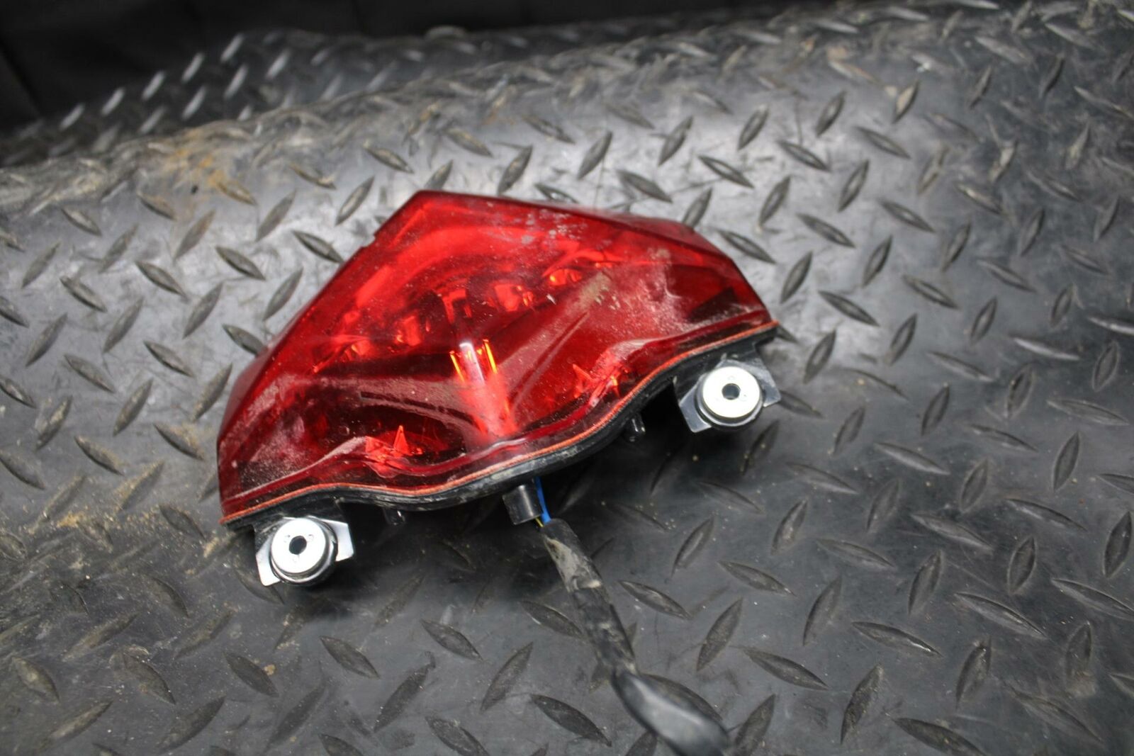 12-17 KAWASAKI NINJA 650 REAR TAIL TAILLIGHT BACK BRAKE LIGHT 23025-0307 BB211
