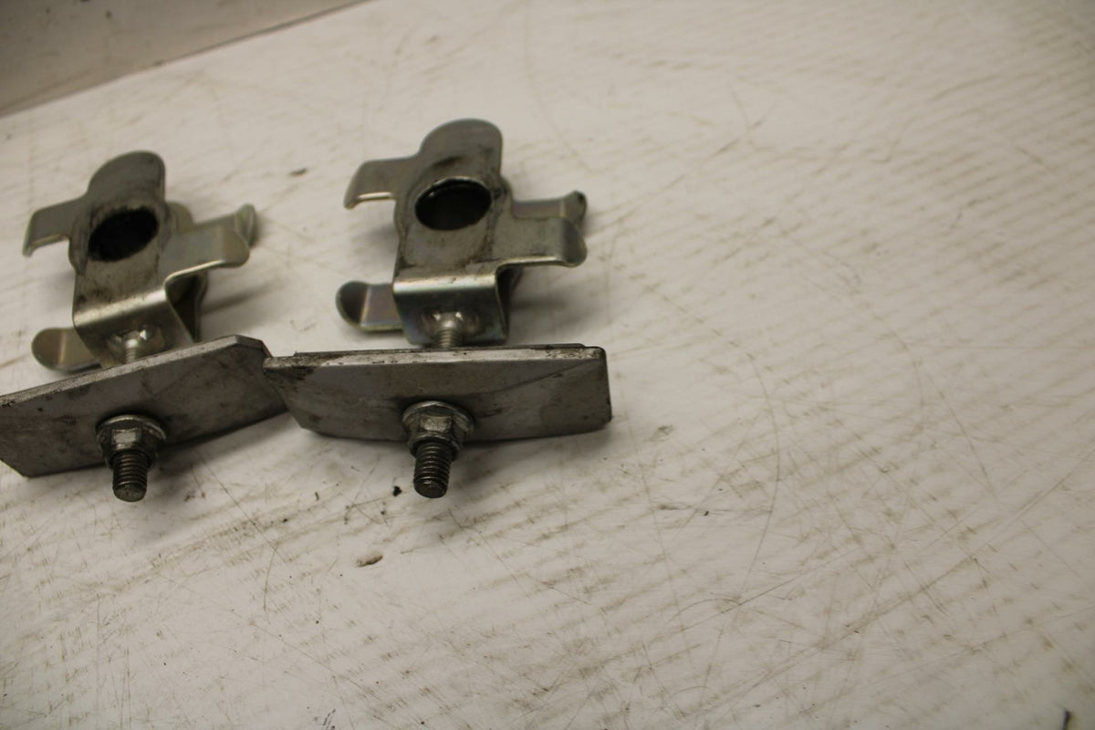 03-11 SUZUKI SV650A SWINGARM CHAIN TENSIONER ADJUSTMENT BRACKETS  BB290