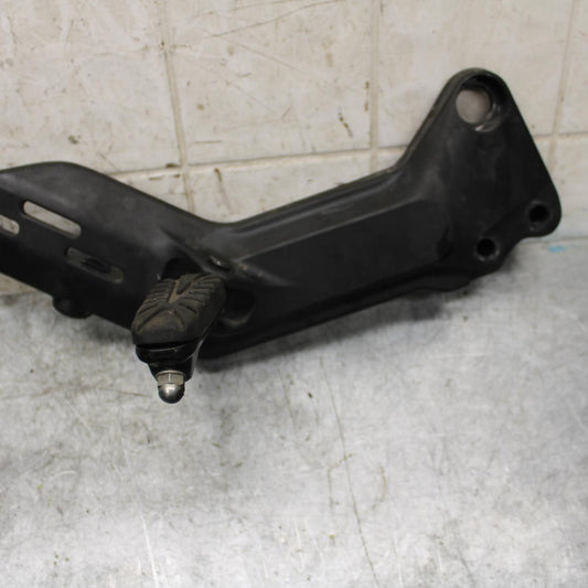 22-23 HUSQVARNA VITPILEN 401 RIGHT REARSET REAR SET DRIVER FOOT PEG REST  BB541