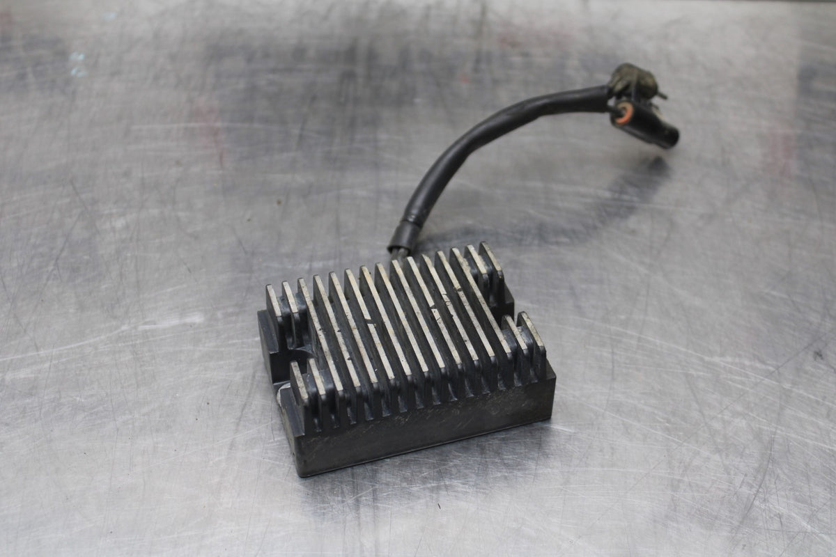 95-03 HARLEY-DAVIDSON SPORTSTER 1200 XL1200C RECTIFIER VOLTAGE REGULATOR BB817