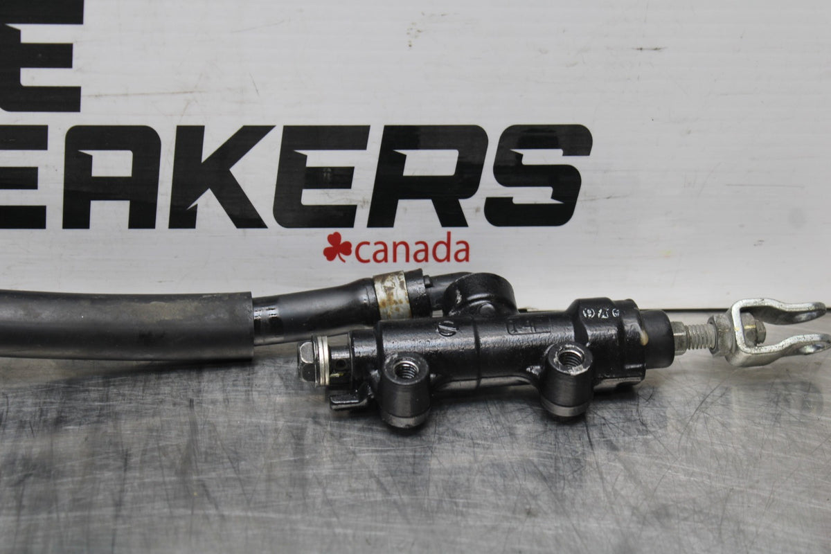 09 KAWASAKI NINJA 250R REAR BACK BRAKE MASTER CYLINDER W RESERVOIR BB824