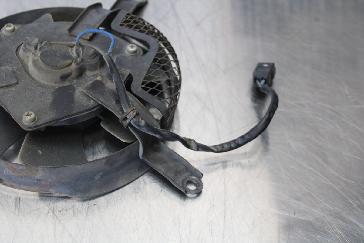 01-03 SUZUKI GSXR600 ENGINE RADIATOR COOLING FAN BB145
