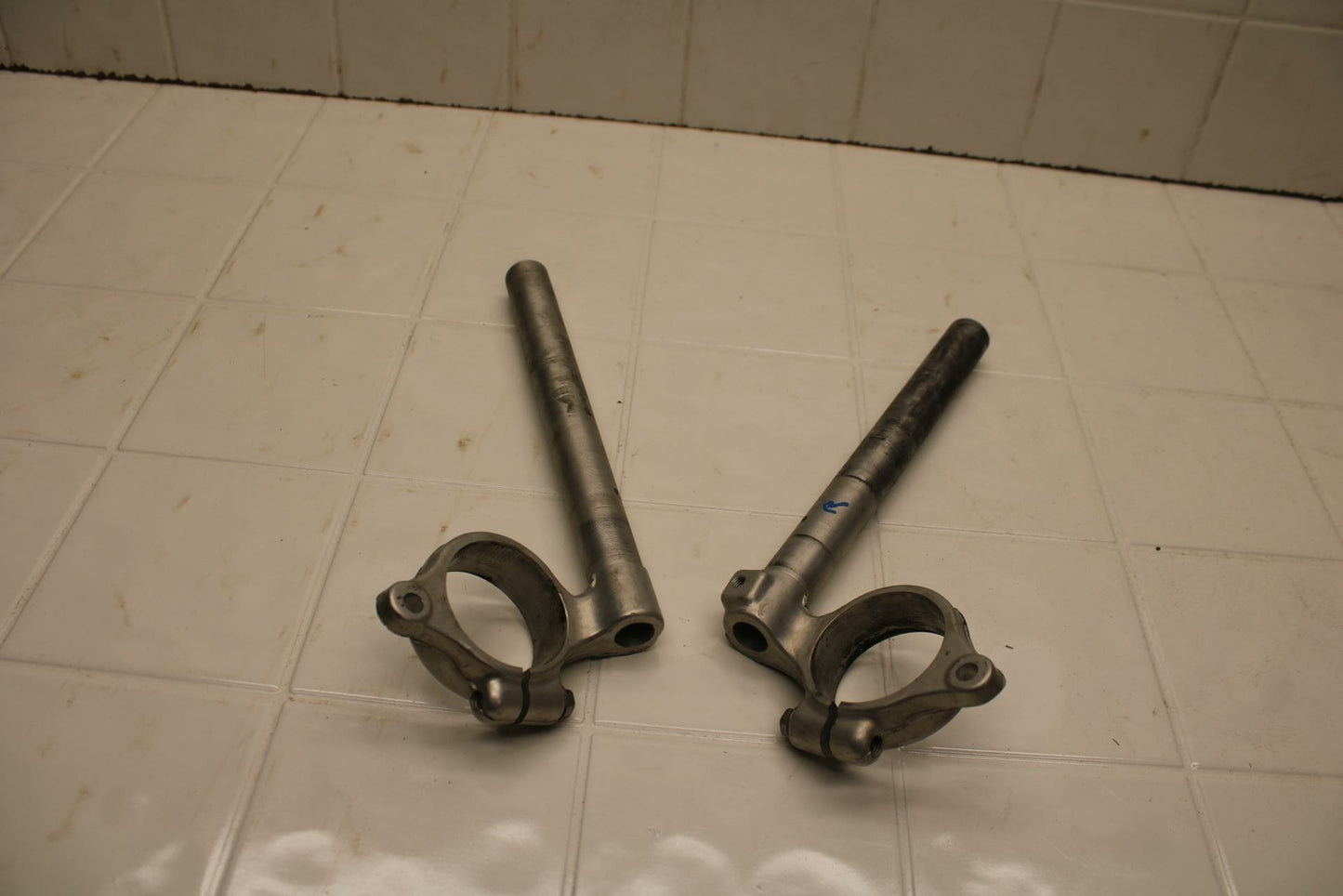 01-02 SUZUKI GSXR750 LEFT RIGHT CLIP ON ONS HANDLEBARS PAIR SET BB402