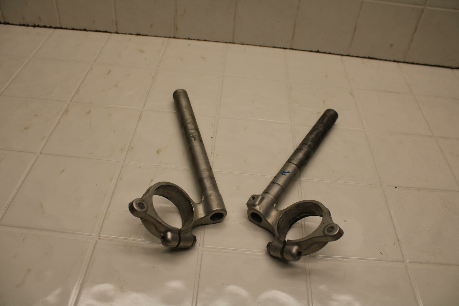 01-02 SUZUKI GSXR750 LEFT RIGHT CLIP ON ONS HANDLEBARS PAIR SET BB402