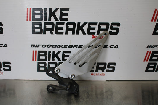 23-24 KAWASAKI NINJA ZX14R LEFT REARSET REAR SET DRIVER FOOT PEG REST STOP BB169