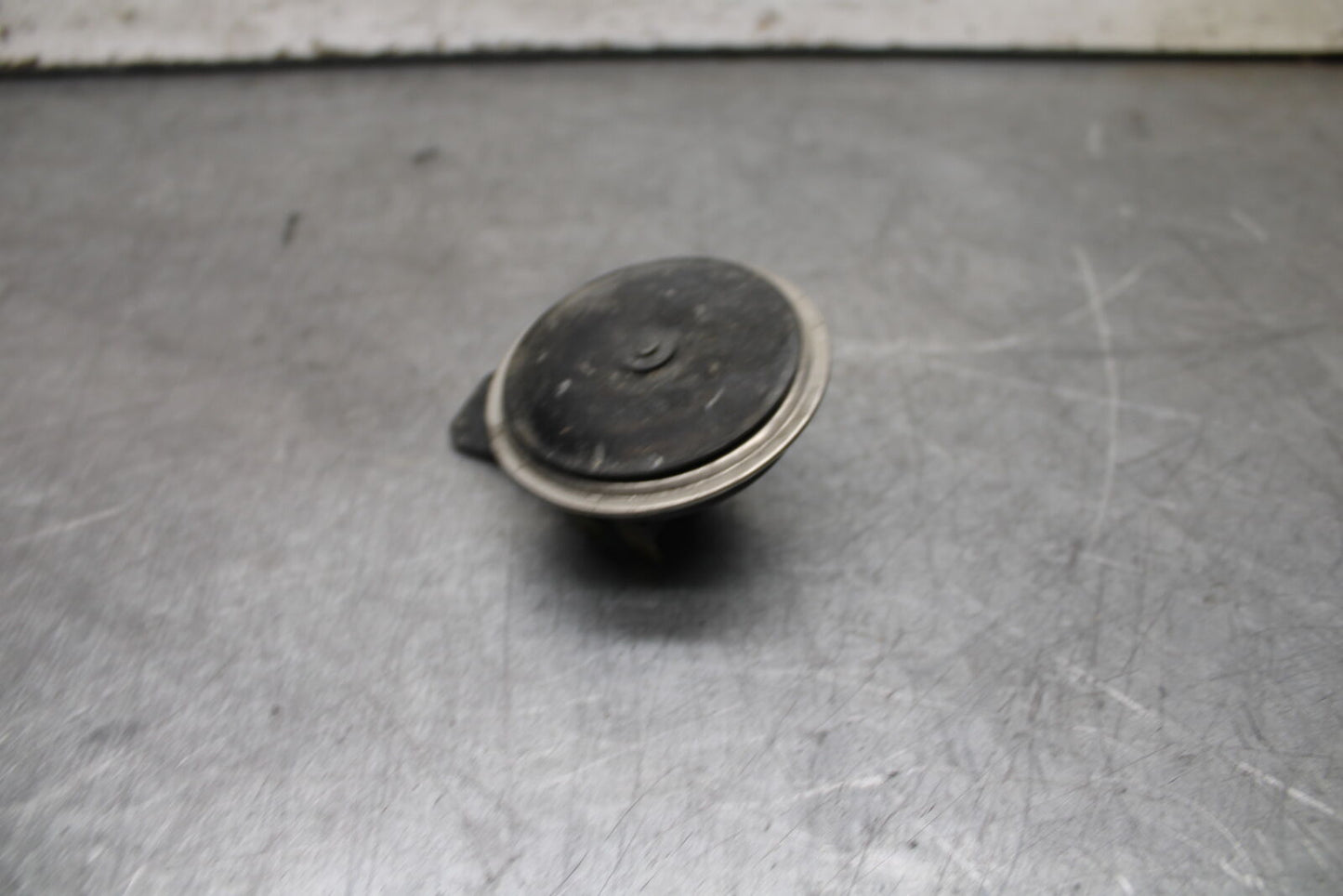 19-22 KAWASAKI Z400 HORN SIGNAL BB708