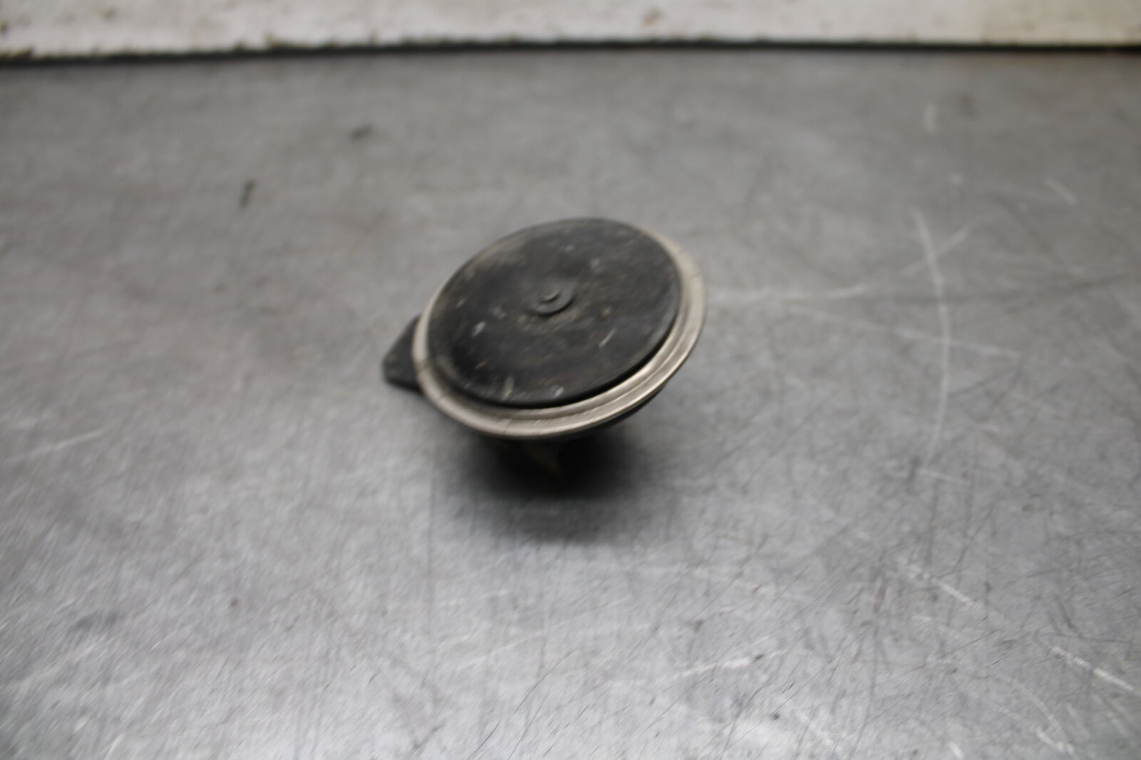 19-22 KAWASAKI Z400 HORN SIGNAL BB708