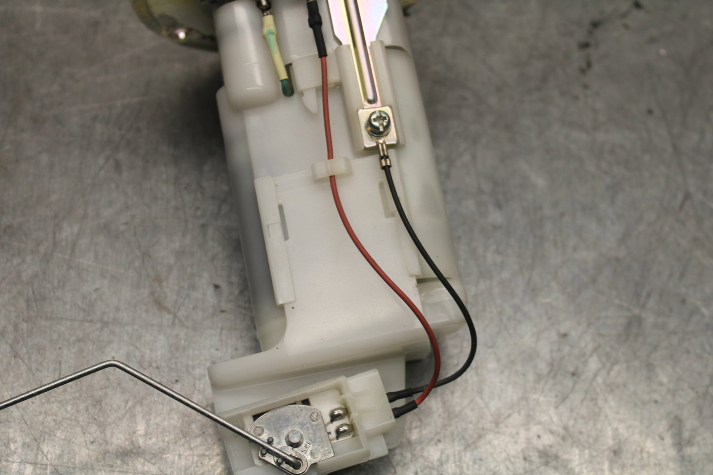 18-24 KAWASAKI NINJA 650 FUEL PUMP GAS PETROL SENDER UNIT BB725