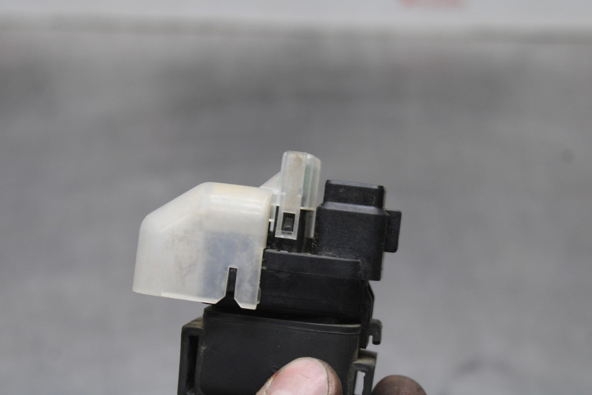 15 TRIUMPH TIGER 800 ENGINE STARTER RELAY STARTING MOTOR SWITCH BB873