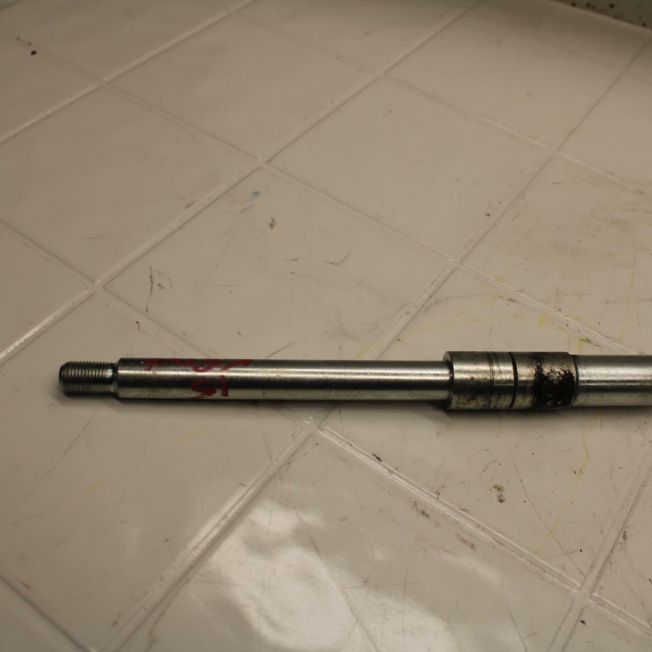 15-16 HONDA CB300F FRONT WHEEL RIM AXLE PIVOT BOLT BB05