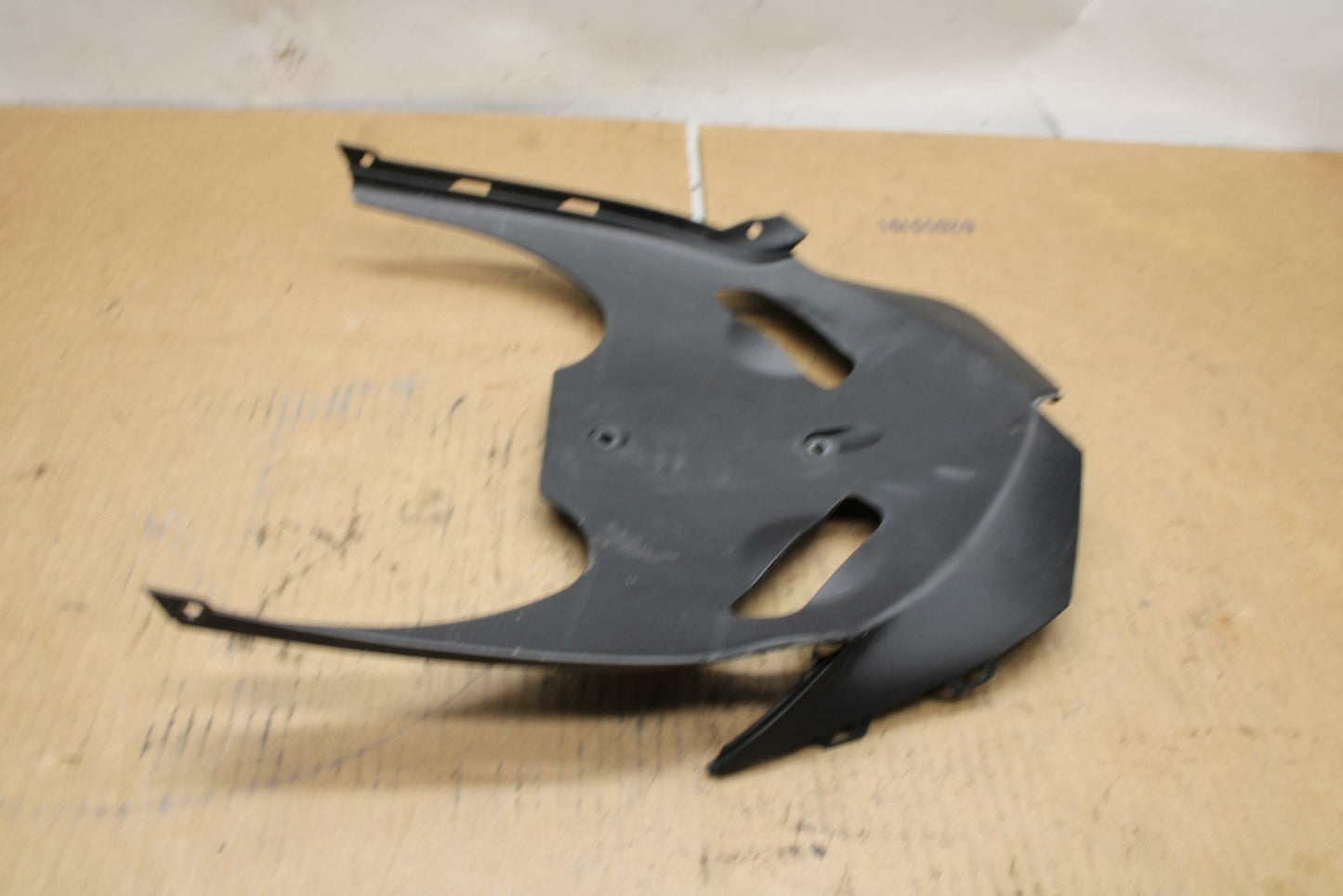 09-12 KAWASAKI NINJA ZX6R LOWER FRONT UPPER INNER HEADLIGHT COWL FAIRING BB383