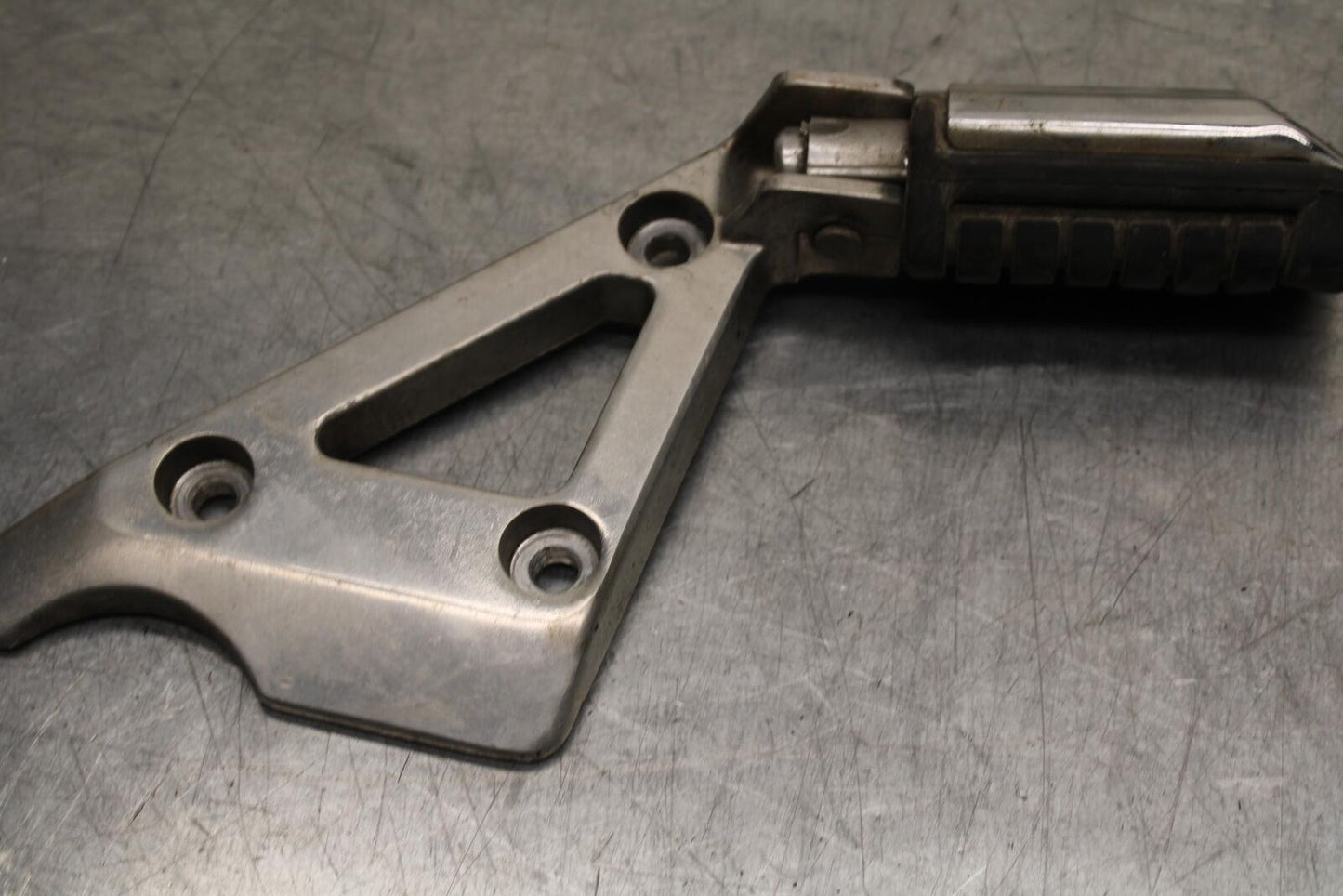1985 Honda Shadow 500 VT500C REAR FOOT RESTS PEGS STEPS SET PAIR BB615