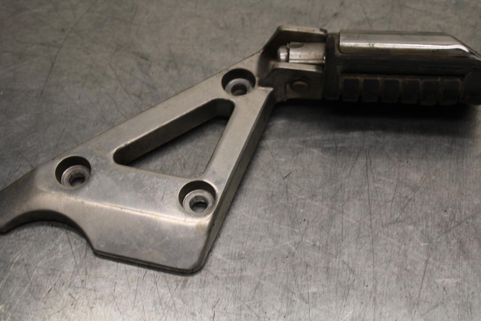 1985 Honda Shadow 500 VT500C REAR FOOT RESTS PEGS STEPS SET PAIR BB615