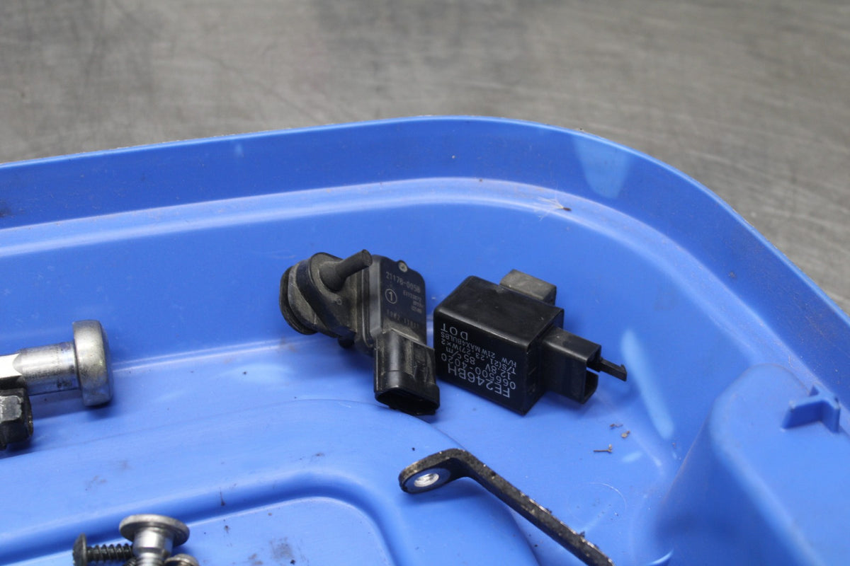 07-08 KAWASAKI NINJA ZX6R MOUNTING BOLTS HARDWARE SCREWS BB937