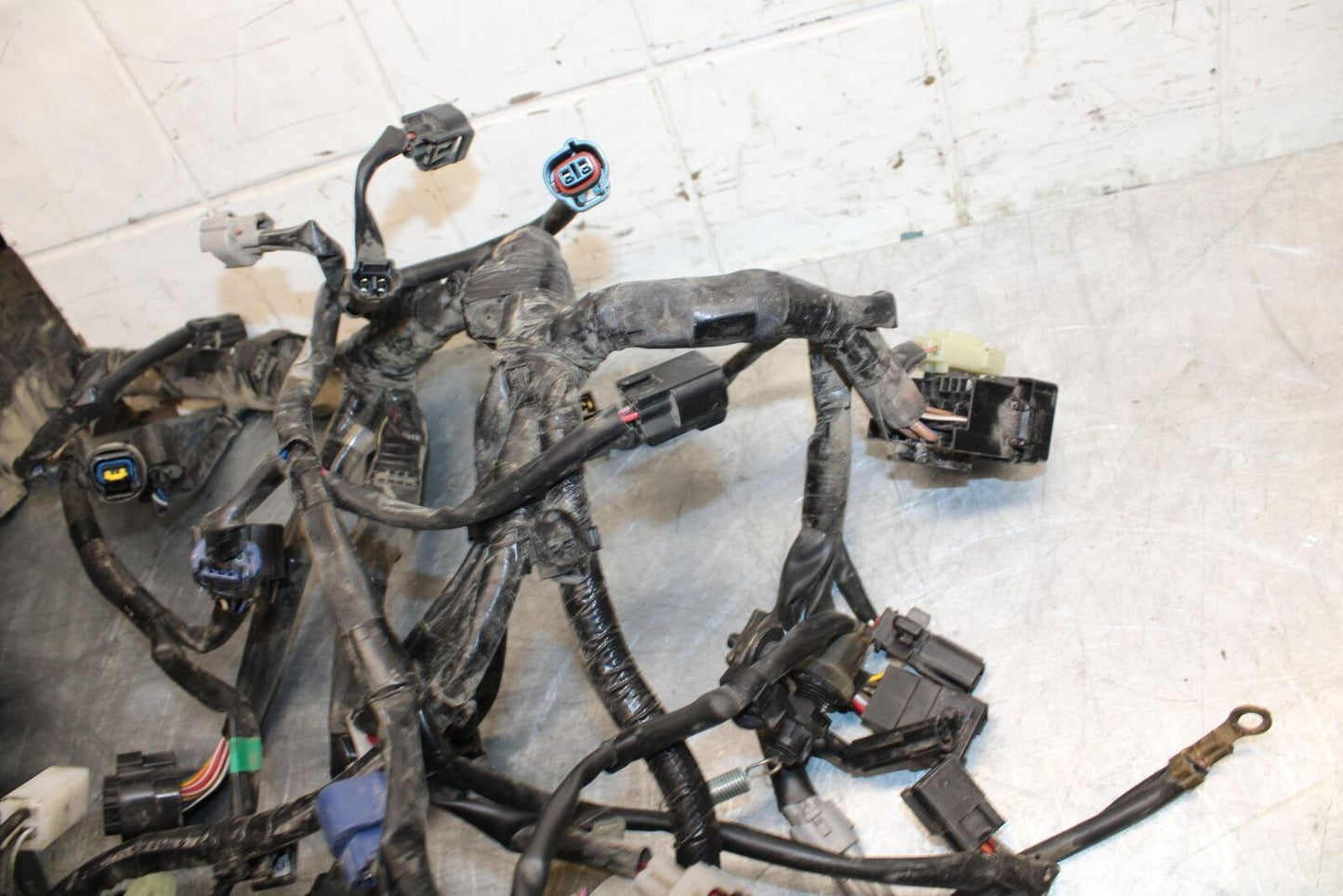 17-19 YAMAHA FZ09 MAIN ENGINE WIRING HARNESS MOTOR WIRE LOOM BB480