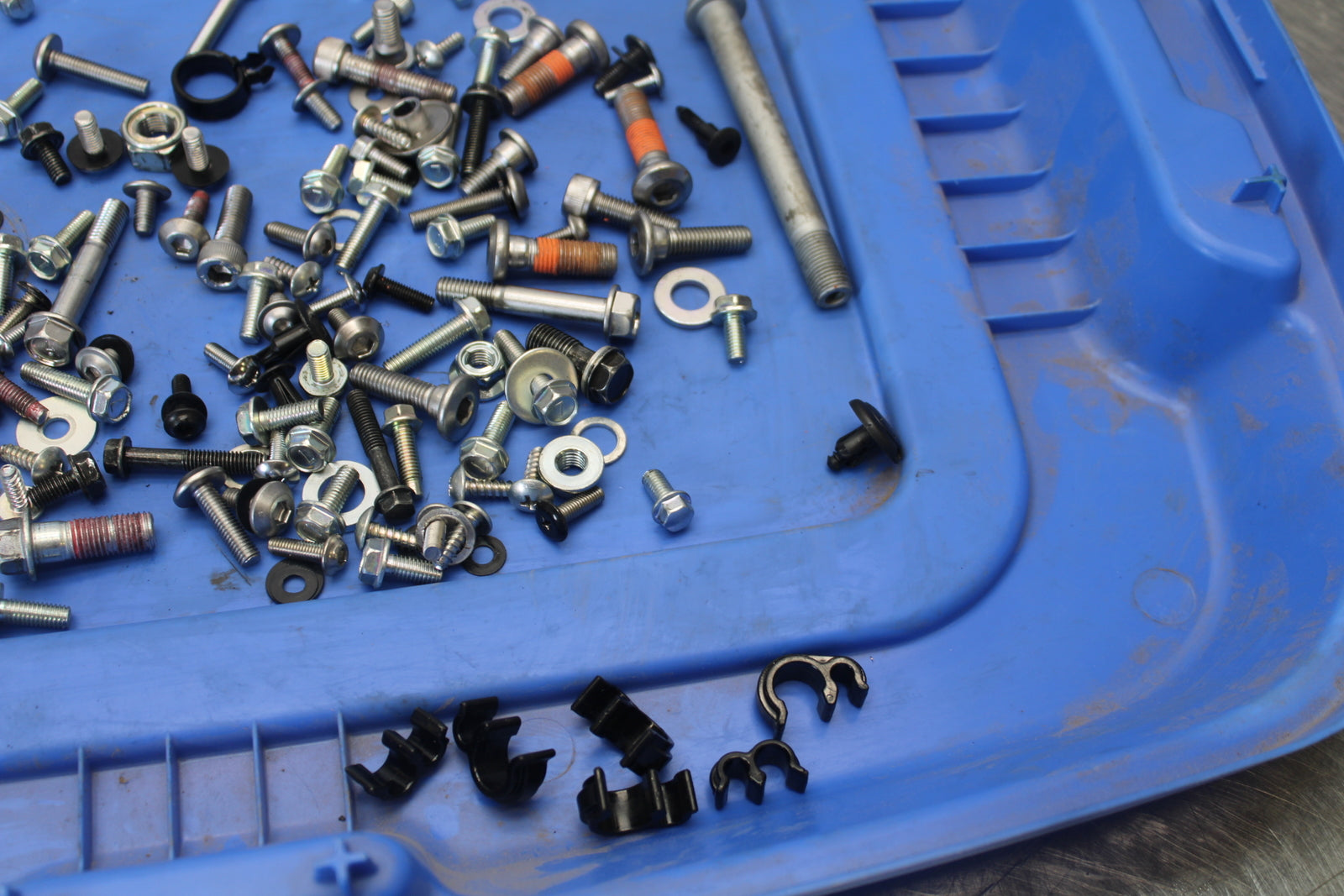 23-24 KAWASAKI NINJA ZX14R MOUNTING BOLTS HARDWARE MOTOR SCREWS BB169