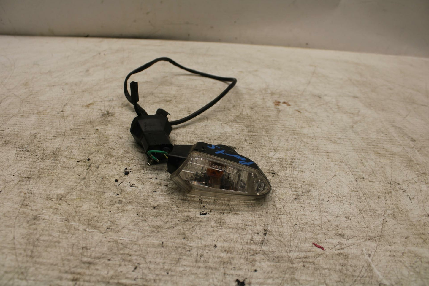 12-13 KAWASAKI EX300 NINJA RIGHT REAR BACK TURN SIGNAL LIGHT INDICATOR BB373