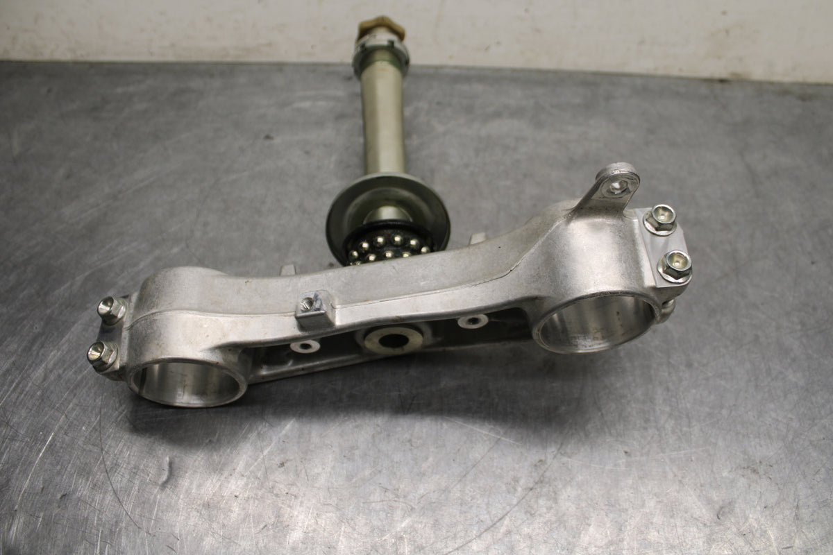 06-07 SUZUKI GSXR750 FRONT FORKS CLAMP LOWER TRIPLE TREE STEM BB132