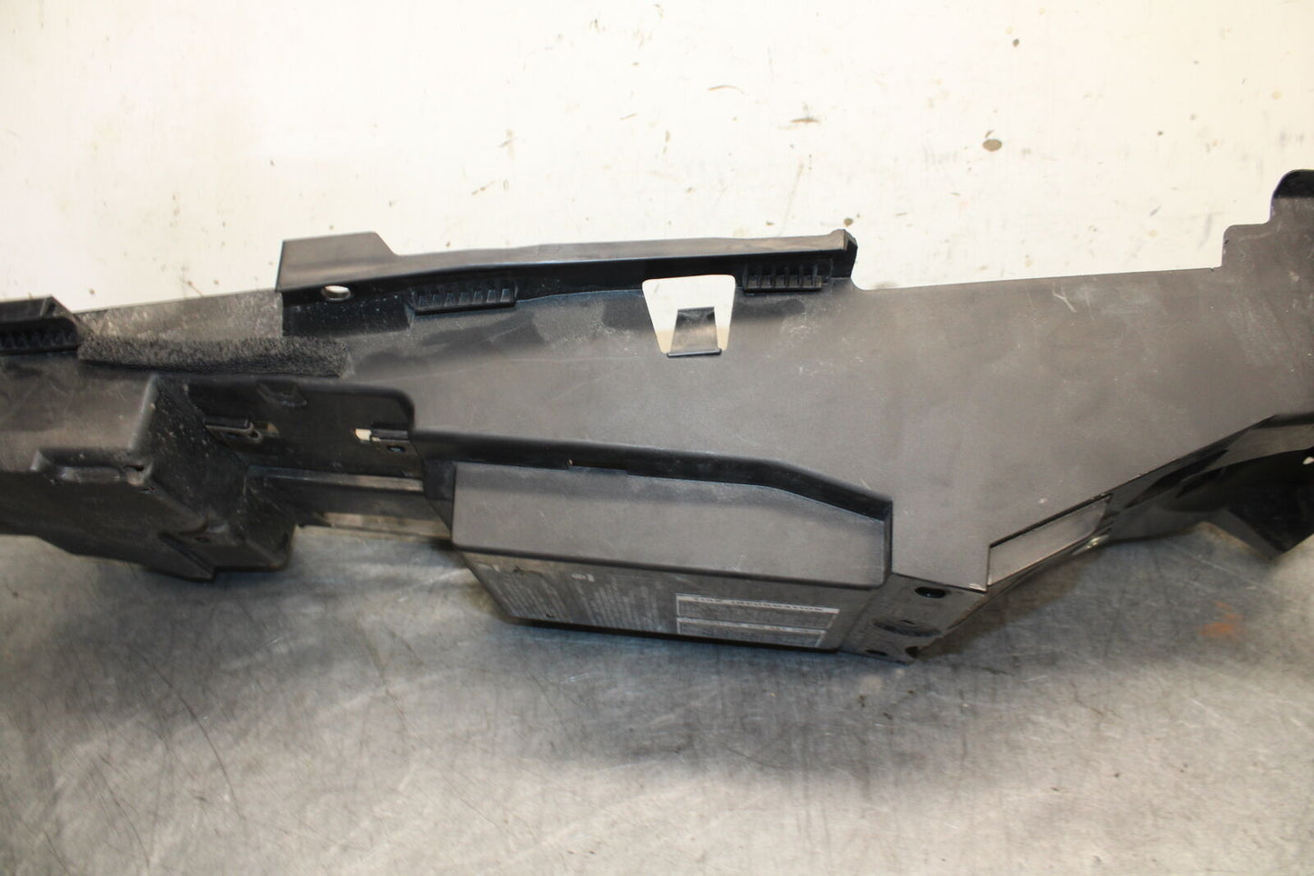 16-21 YAMAHA XSR900 REAR BACK TAIL UNDERTAIL BATTERY TRAY PLASTIC BB664
