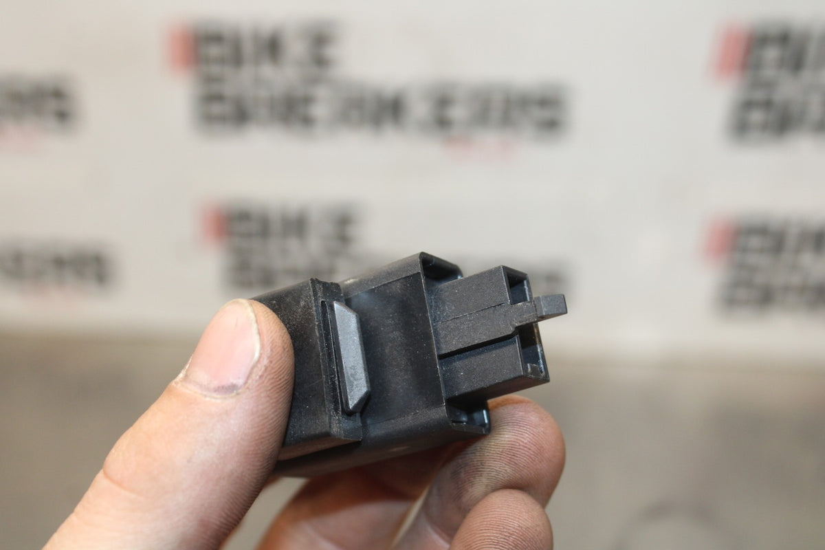 24-25 KAWASAKI NINJA ZX6R TURN SIGNAL BLINKER RELAY FLASHER SWITCH BB939