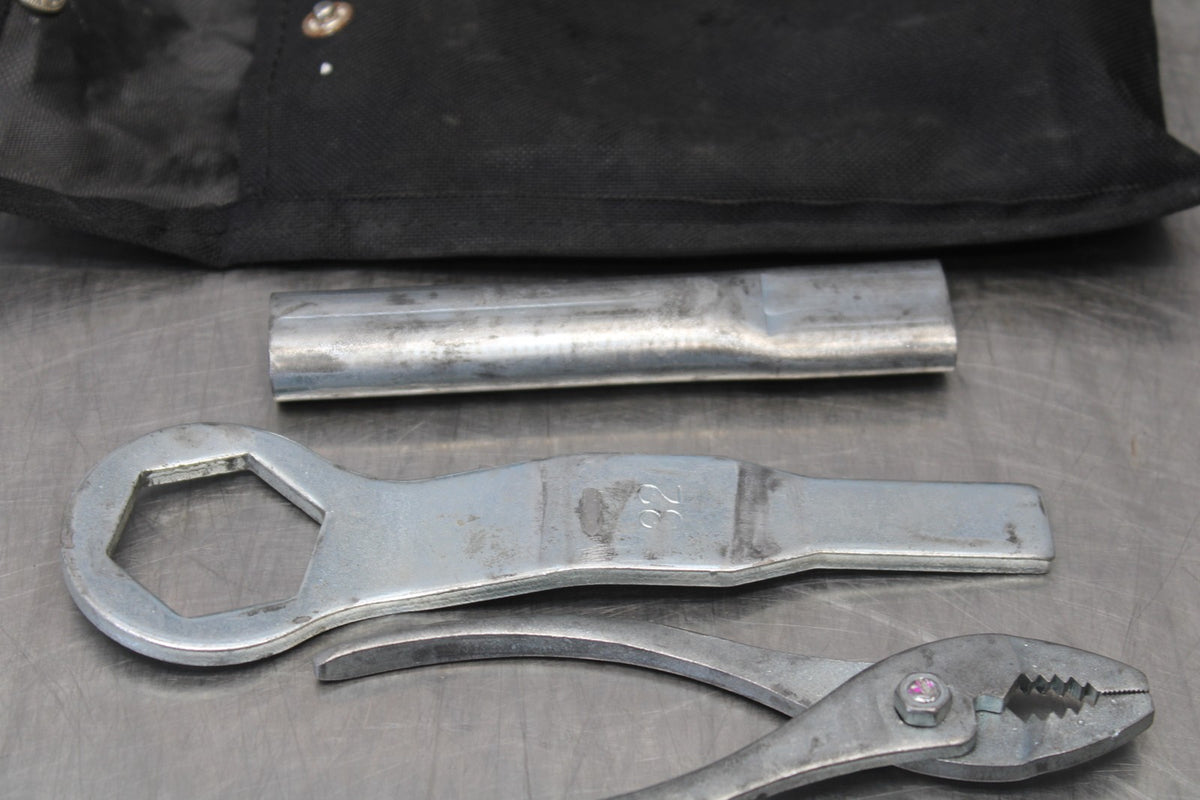 13-18 KAWASAKI NINJA ZX6R STOCK TOOLS OEM TOOL BAG KIT SET BB908