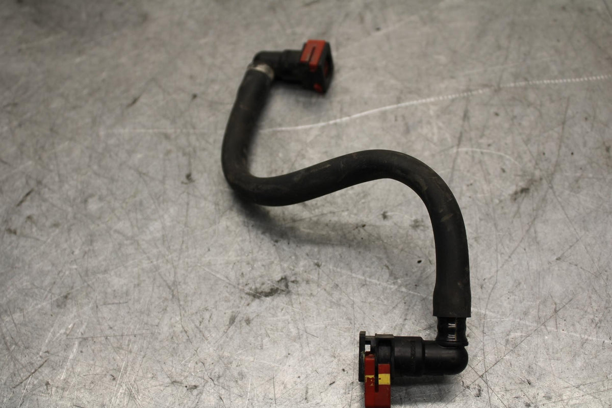17 KAWASAKI Z900 ZR900 FUEL HOSE GAS LINE TUBE PIPE BB549