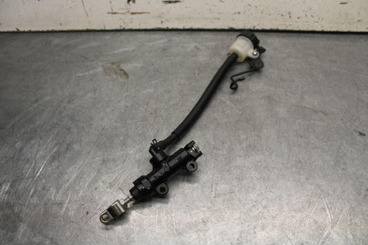 18-23 KAWASAKI NINJA 400 REAR BACK BRAKE MASTER CYLINDER W RESERVOIR BB660