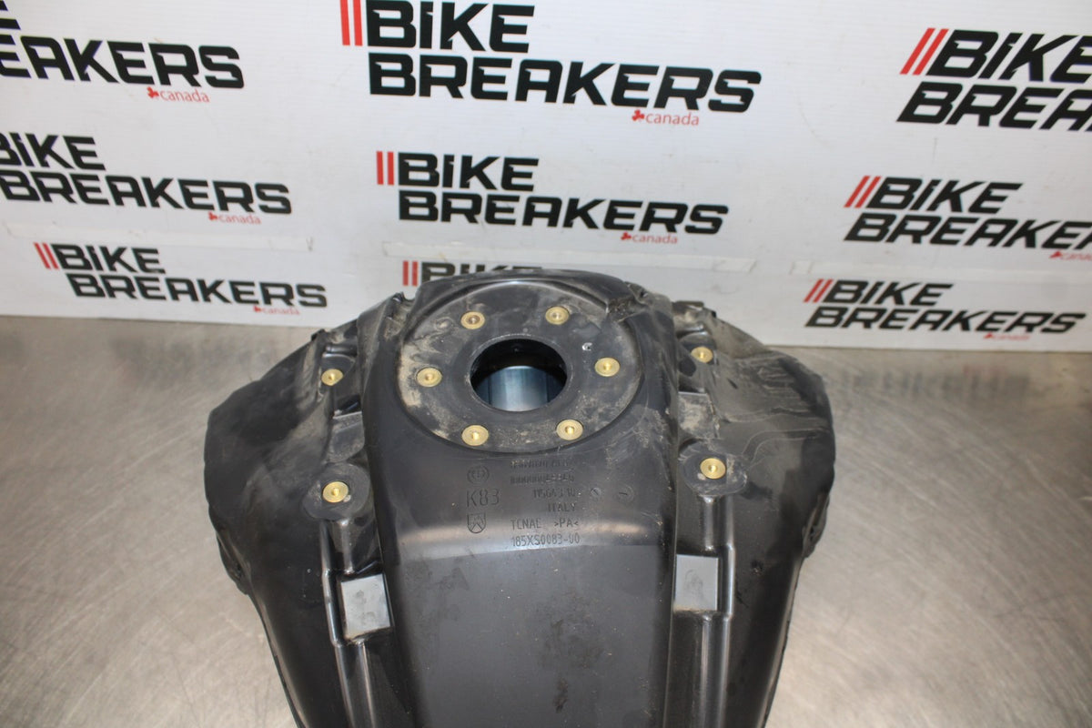 20-23 BMW F900R GAS TANK FUEL CELL PETROL RESERVOIR BB923