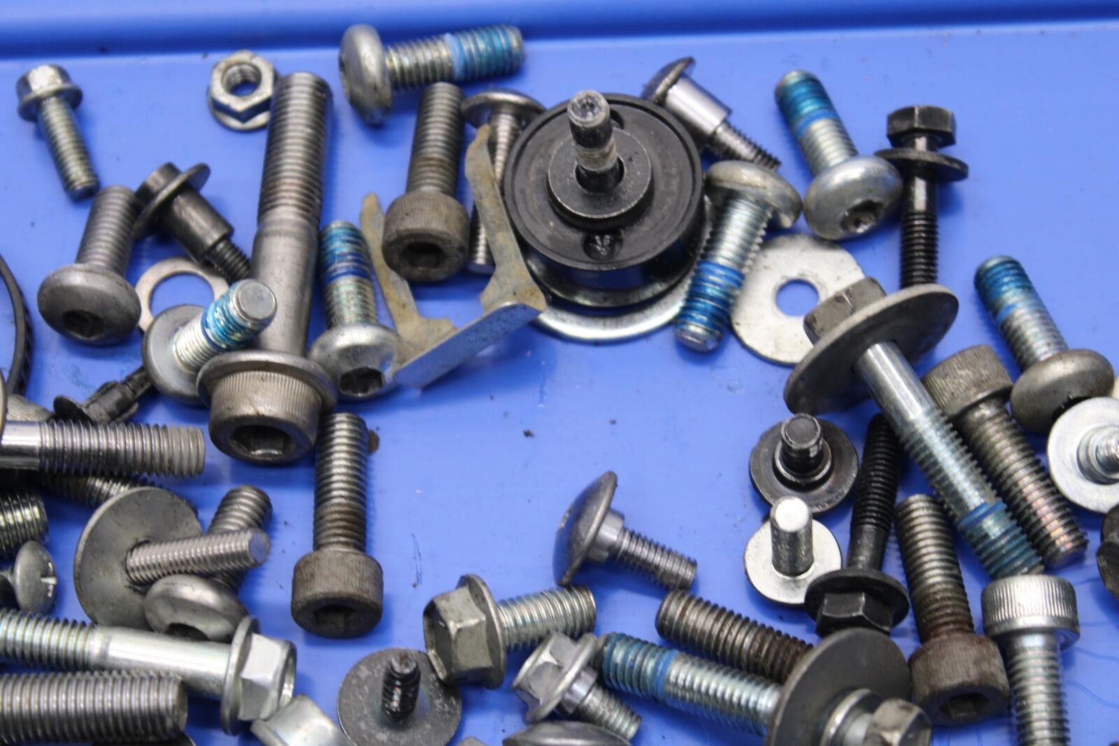 2017 Suzuki GSXR600 MISCELLANEOUS MOUNTING BOLTS HARDWARE MOTOR SCREWS BB598