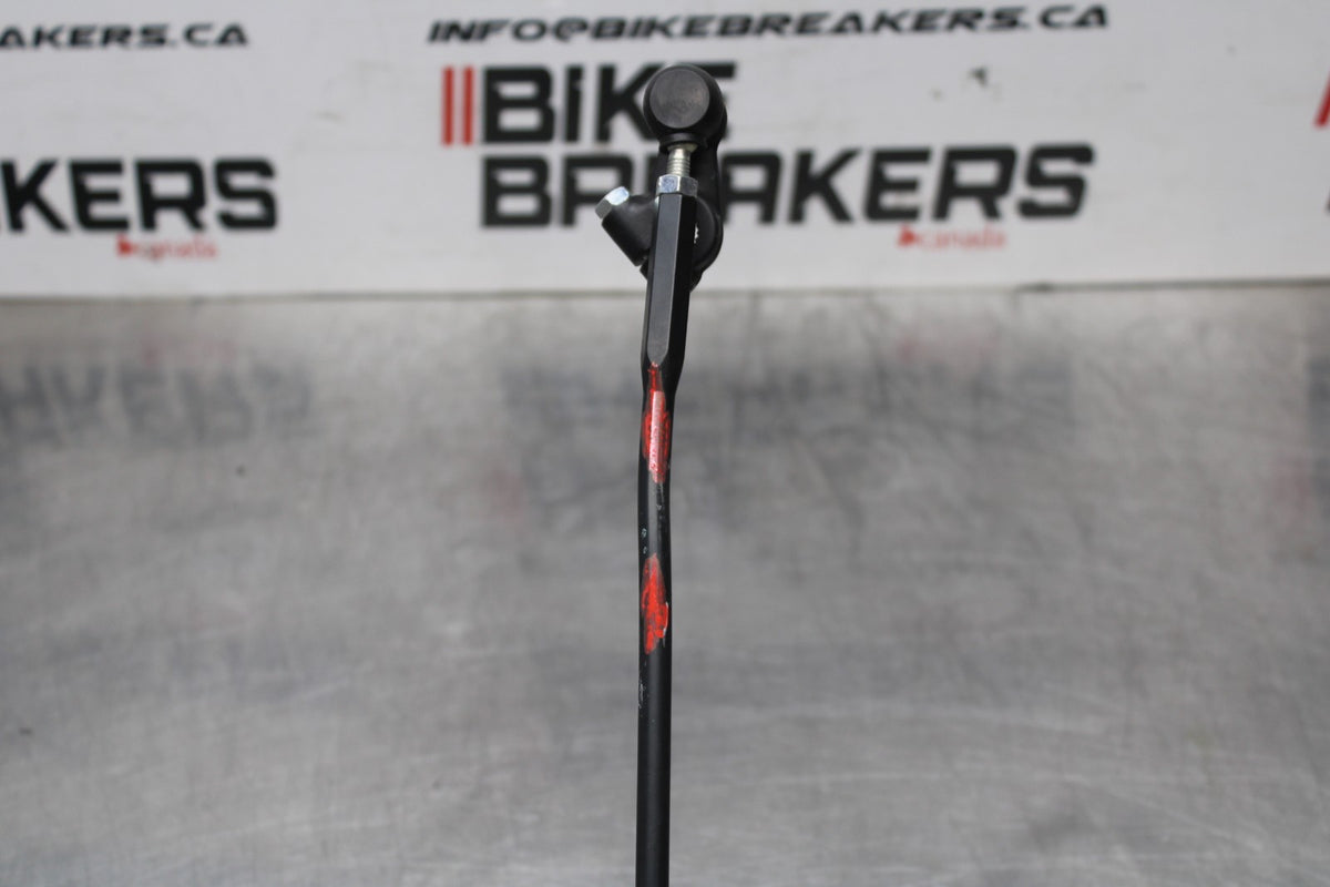 11-25 SUZUKI GSXR 600  SHIFTER LINKAGE SHIFT LINK PEDAL BB830