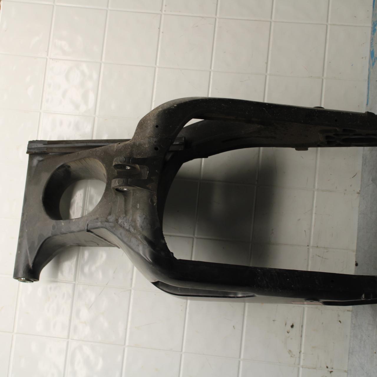 09-14 YAMAHA YZF R1 REAR SWINGARM BACK SUSPENSION SWING ARM  BB448