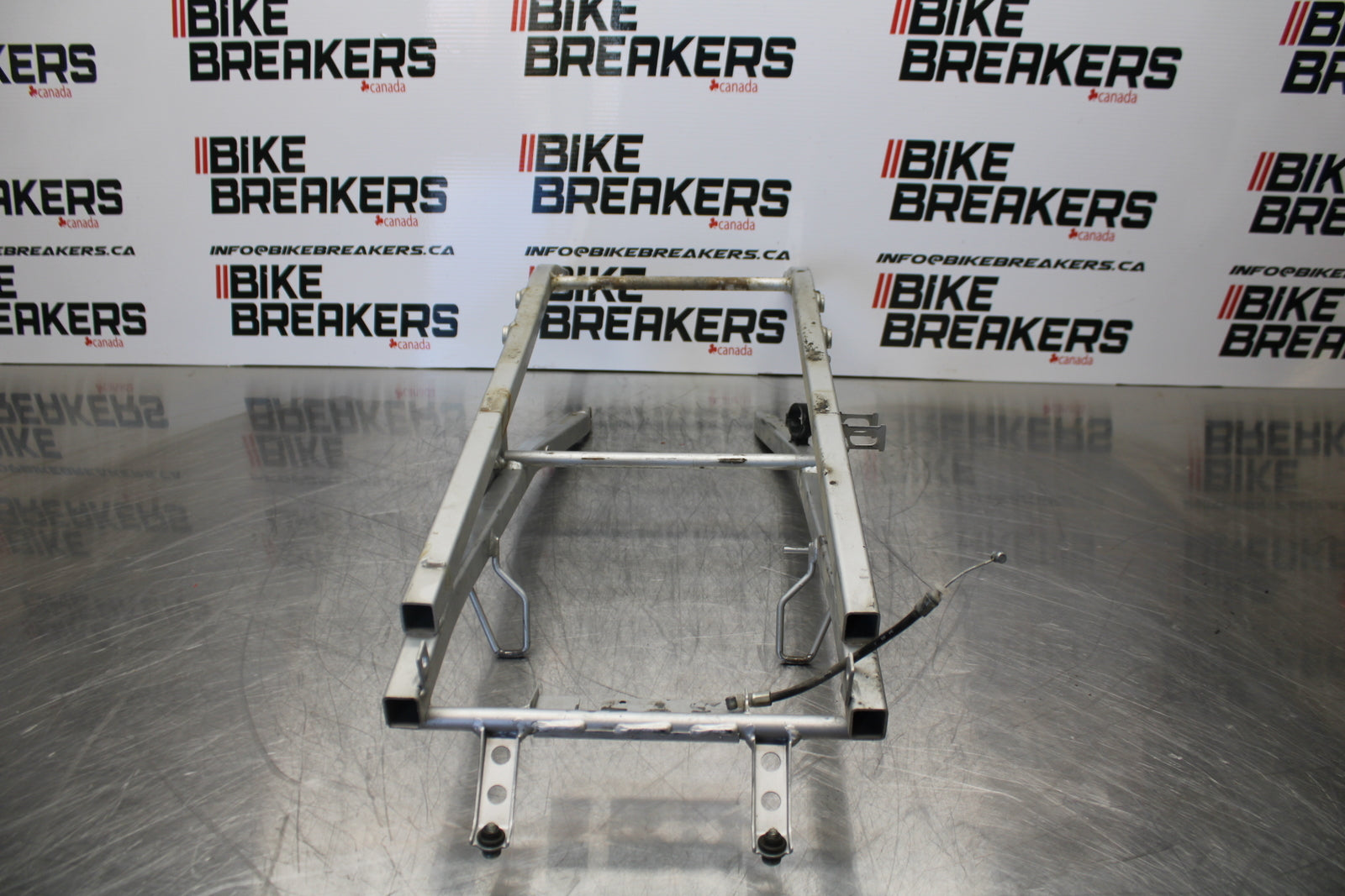 98-05 HONDA SUPER HAWK 1000 VTR1000F REAR SUBFRAME BACK SUB FRAME BB152