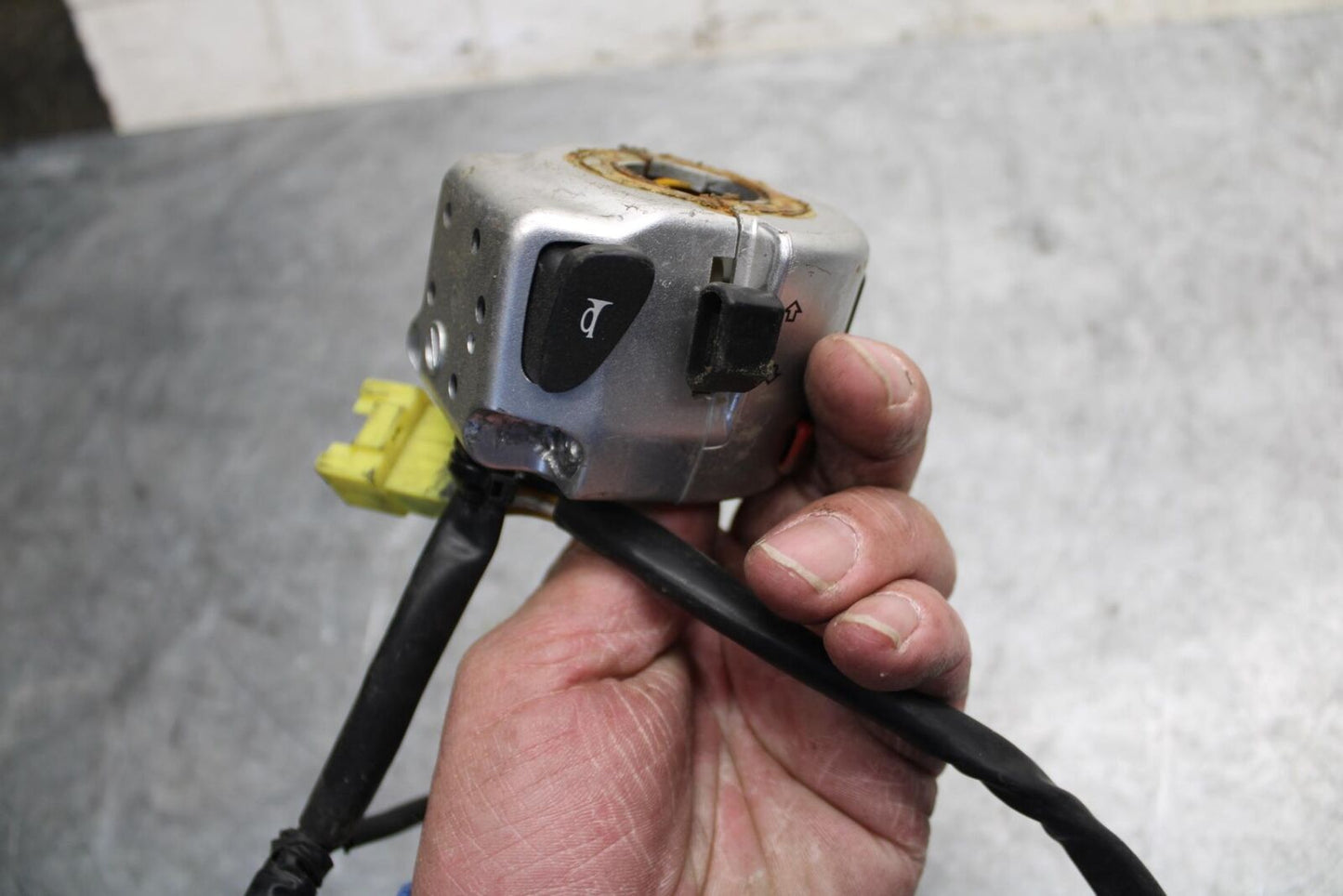 2007 Suzuki Boulevard M50B LEFT CLIP ON HANDLE HORN SIGNALS SWITCH BB537