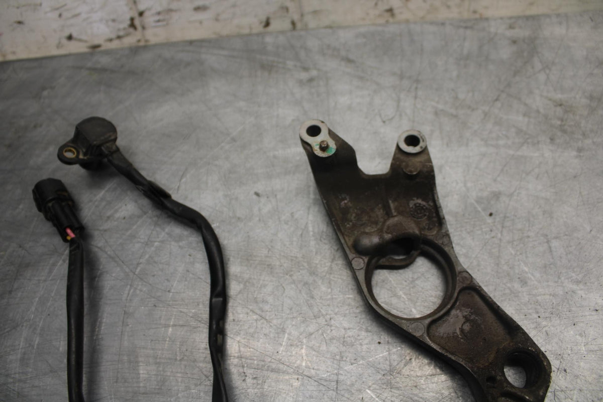 2015 Kawasaki Ninja 300 EX300B ABS SPEED SPEEDOMETER SENSOR 21176-0065 BB518