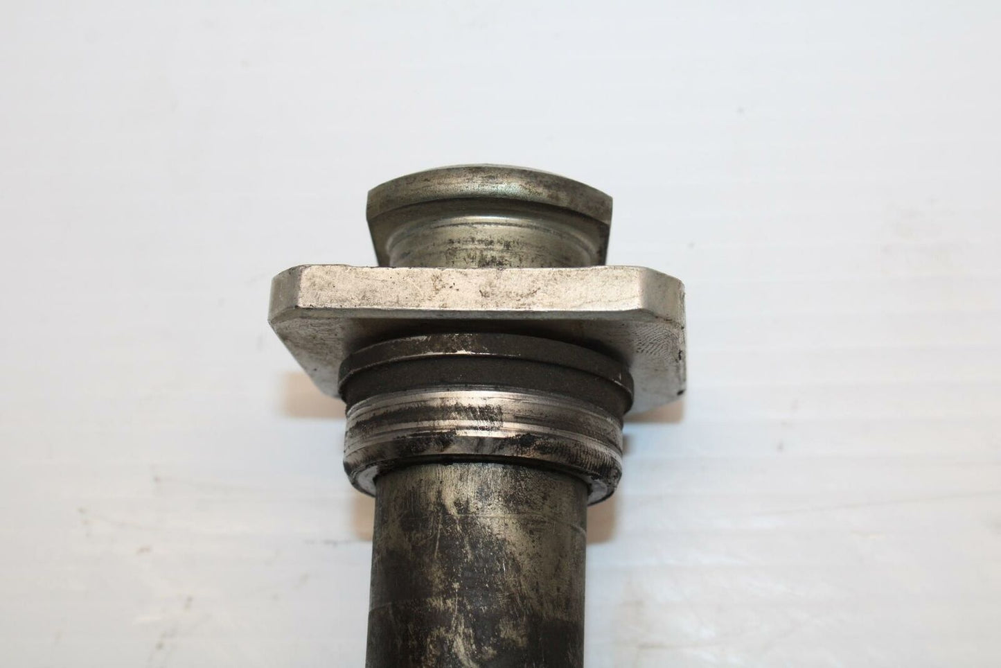 08-09 SUZUKI GSXR600 REAR AXLE BACK WHEEL RIM PIVOT BOLT AXEL BB244