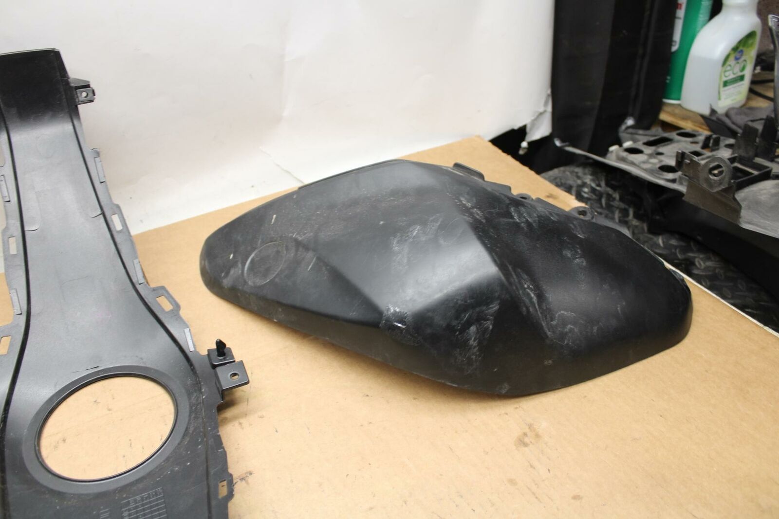 15-17 YAMAHA YZF R3 GAS TANK FUEL CELL COVER FAIRING COWL BB380